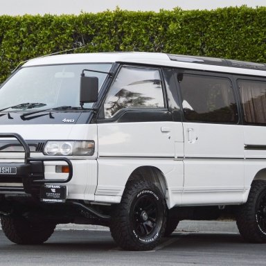 download Mitsubishi Delica L300 workshop manual