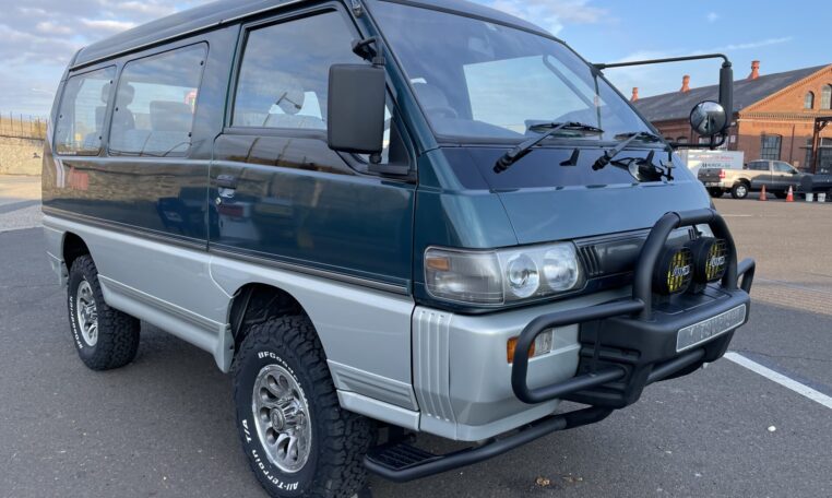 download Mitsubishi Delica L300 workshop manual